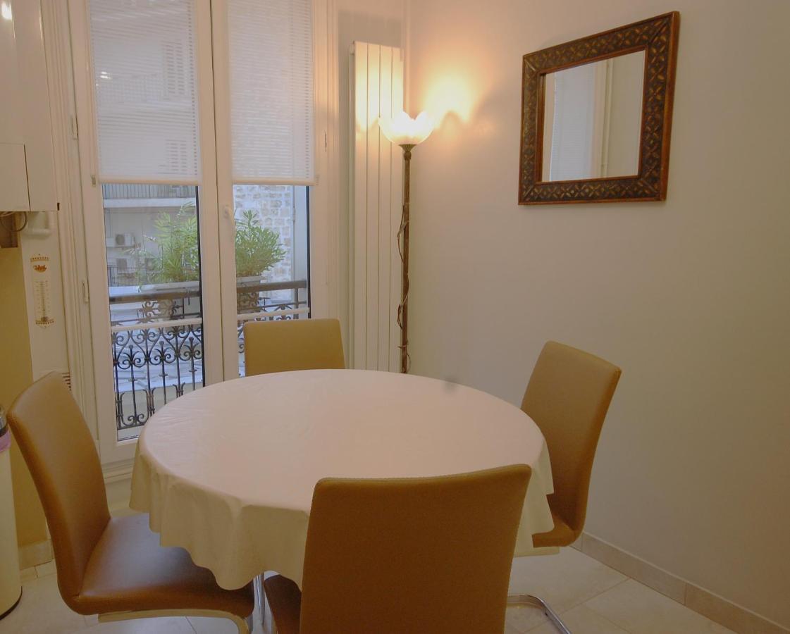 Two-Bedroom Apartment Champs-Elysées París Exterior foto
